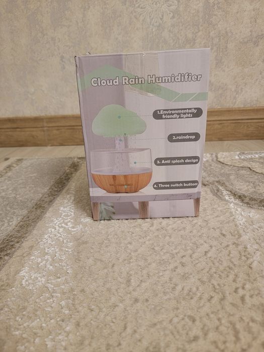 Yomg'irli stressga qarshi-tungi yoritgich havo namlagich sotiladi