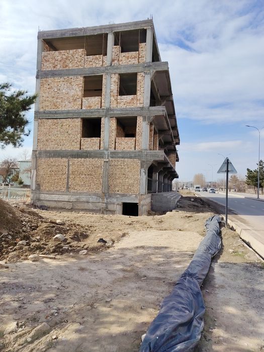 Подвал билан 5-каватлик нотурар бино