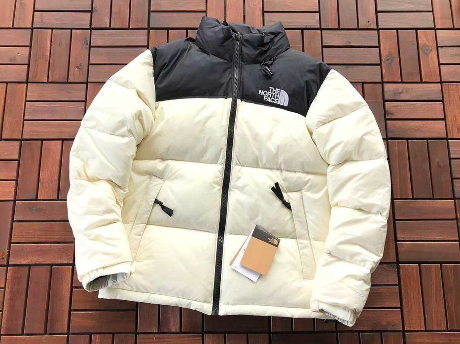 Geci The Northface Nuptse 700 // Premium // 2026