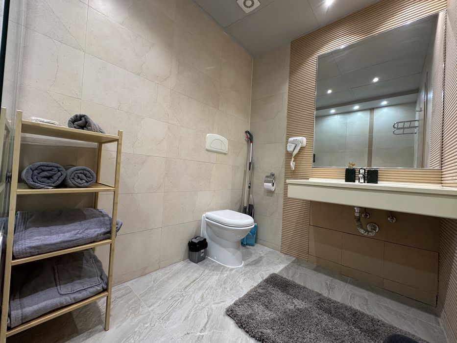 Inchiriez Regim Hotelier 5* cu JACUZZI 48 JETURI ULTRA LUX