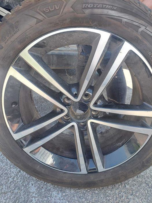 Продавам автомобилни джанти Мерседес  AMG