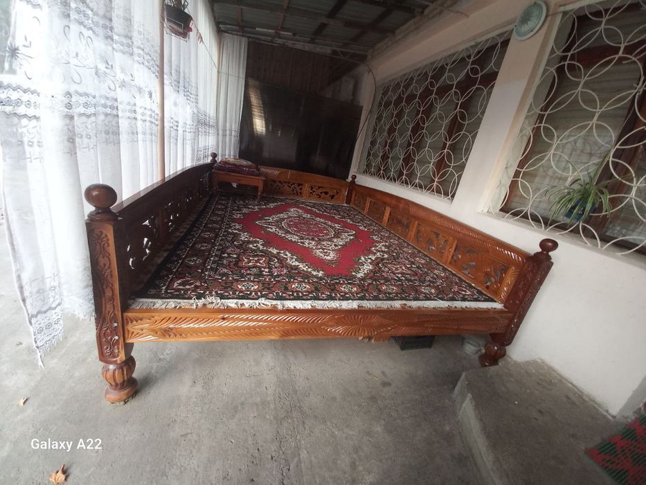 Продаю топчан срочно