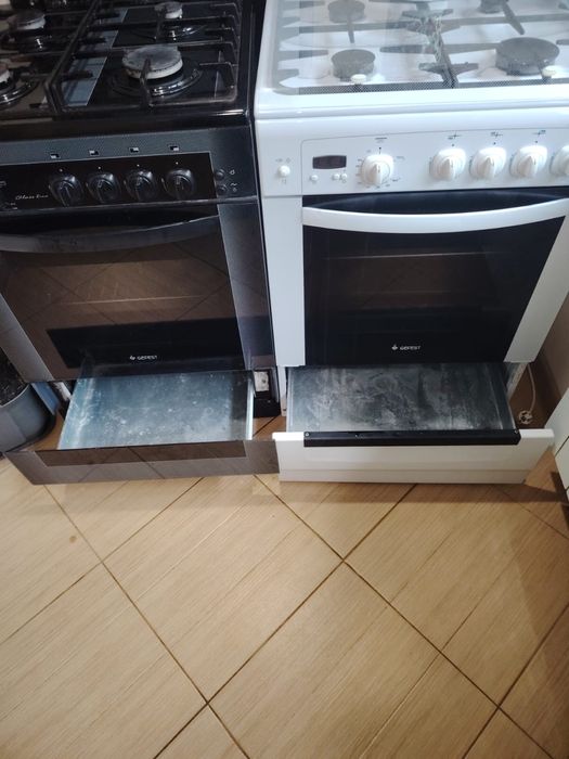 Продам газовые плиты Гефест
