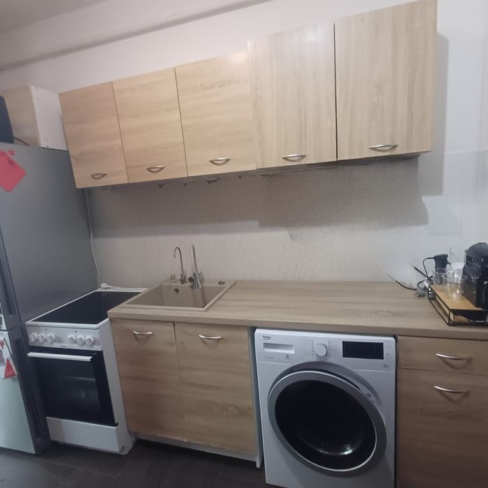 Vând mobila de bucătărie