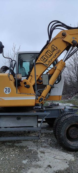 Продаваме Колесен Багер LIEBHERR Модел А904С