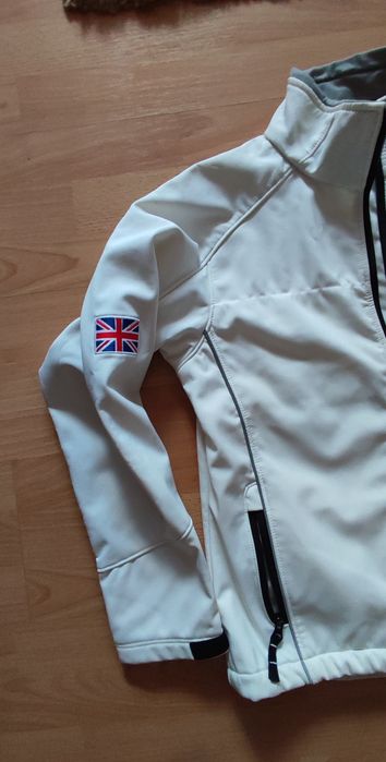 Яке Microsoft UK  размер М номер 38 два пъти обличано