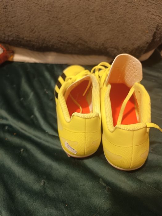 Ghete fotbal adidas crazyfast 42;5