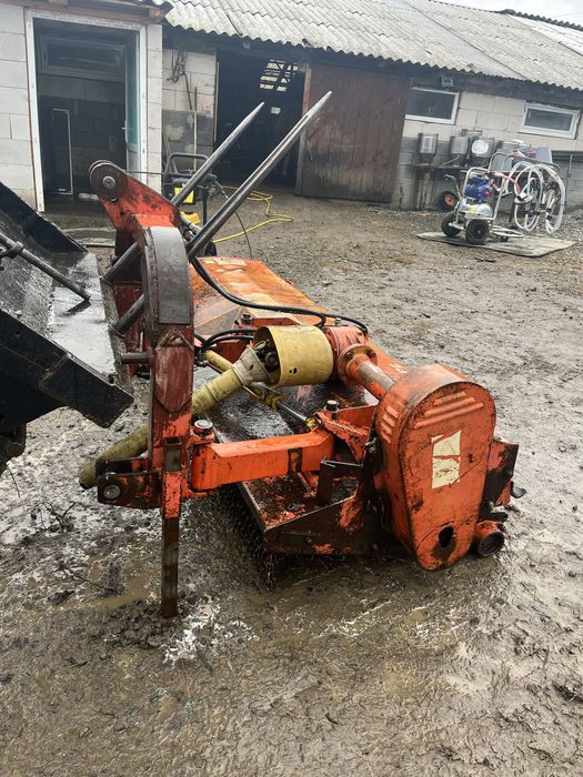 Freza de curatat pasuni 220m