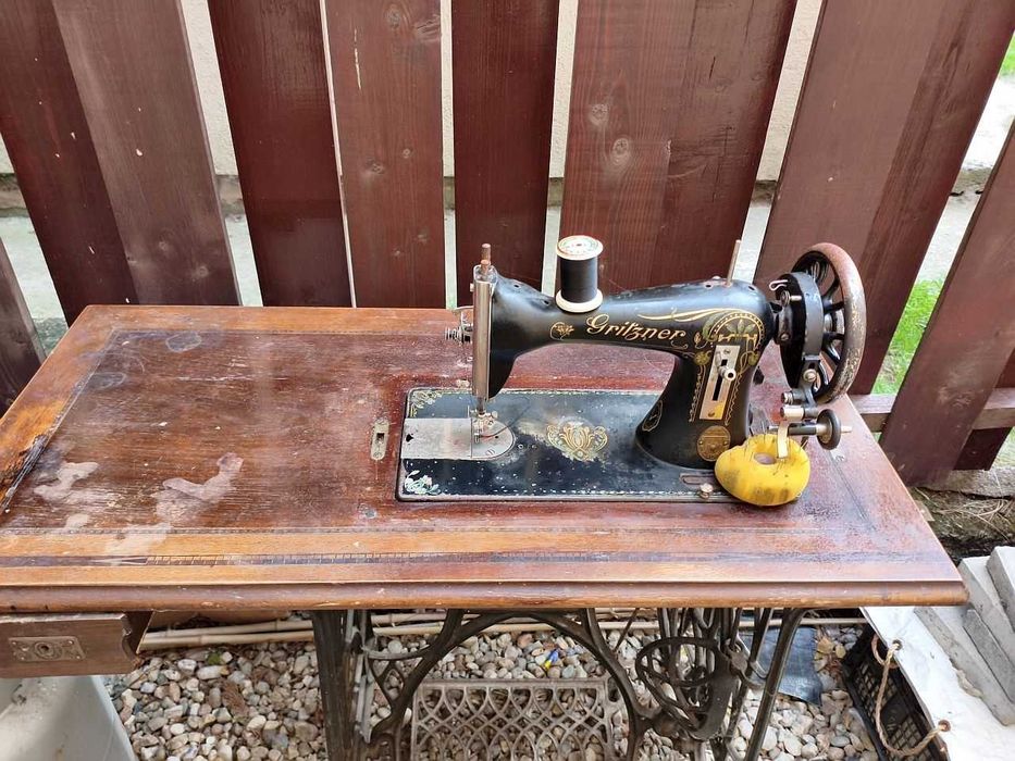 Masina de cusut Gritzner vintage de colectie