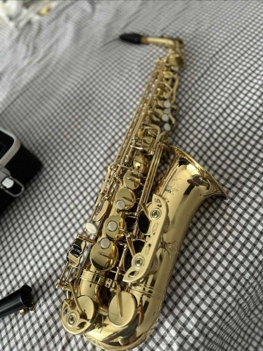 Saxofon Alto Parrot.