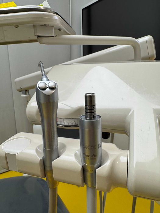 Стоматологичен юнит A-dec