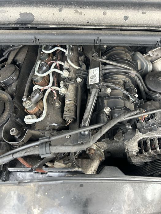 BMW X1 avariat frontal