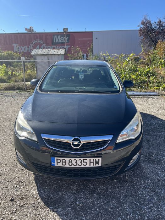 Opel Astra J 1.4 бензин