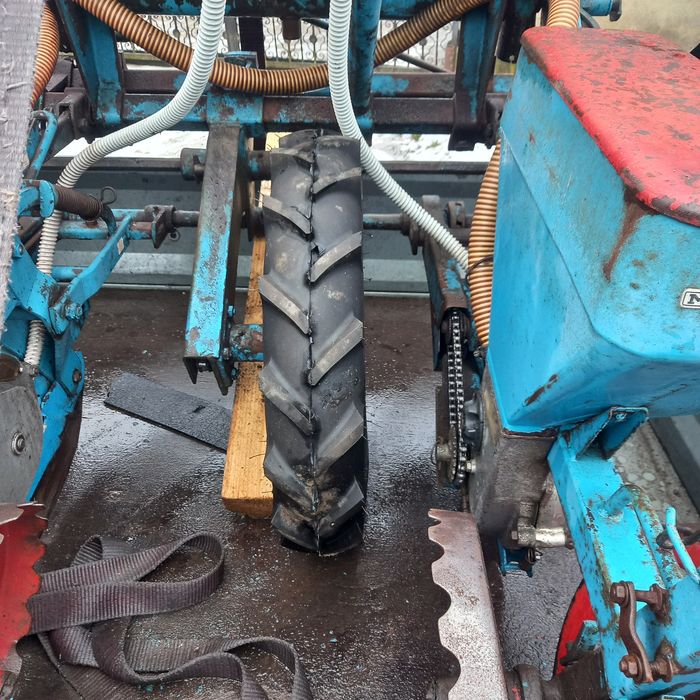 Semănătoare porumb 4 rânduri,monosem