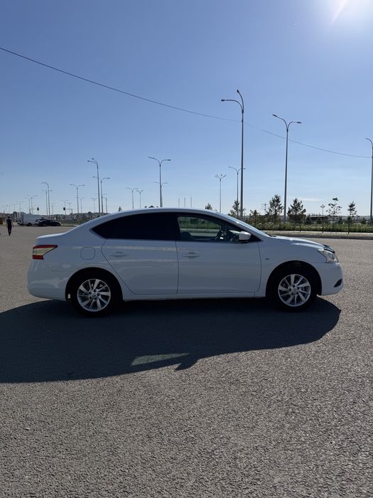 Nissan Sentra 2015 год