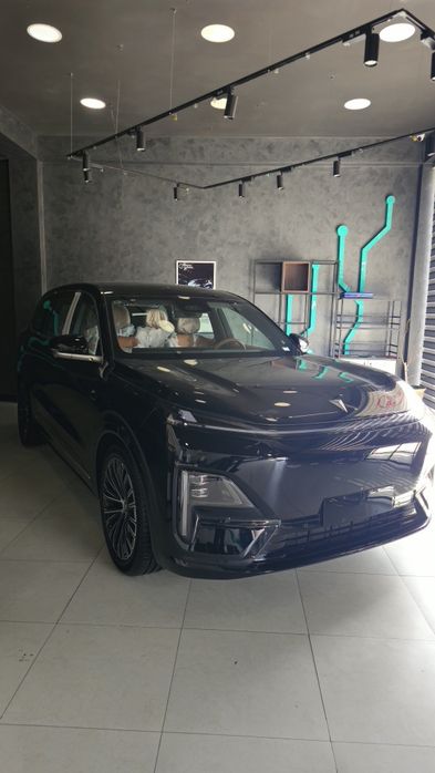 Deepal S09 Ultra 4AWD /Ultra plus Oq salonlardan  mavjud