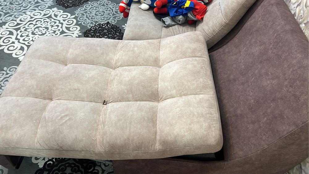 Кресло и кравать