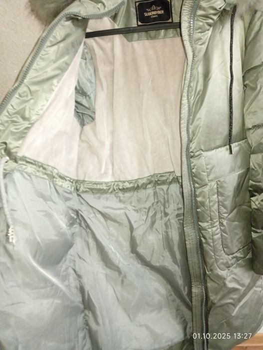 Продам зимний пуховик.