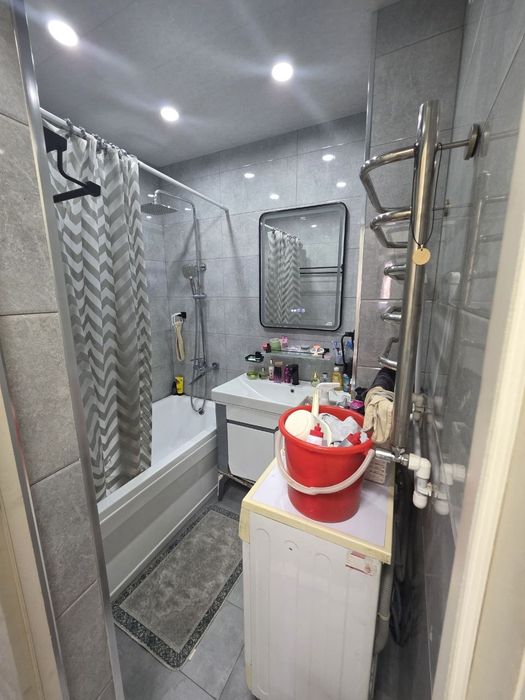 Продаётся 1 ком в 2ух на 4-ом таже с евро-ремонтом на Юнусабаде 18 квл