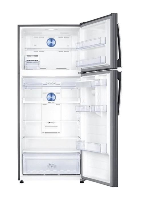 Холодильник Samsung серебристый