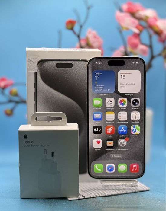 ГАРАНЦИОНЕН! Apple iPhone 15 Pro, 128GB, 5G, White Titanium + адаптер