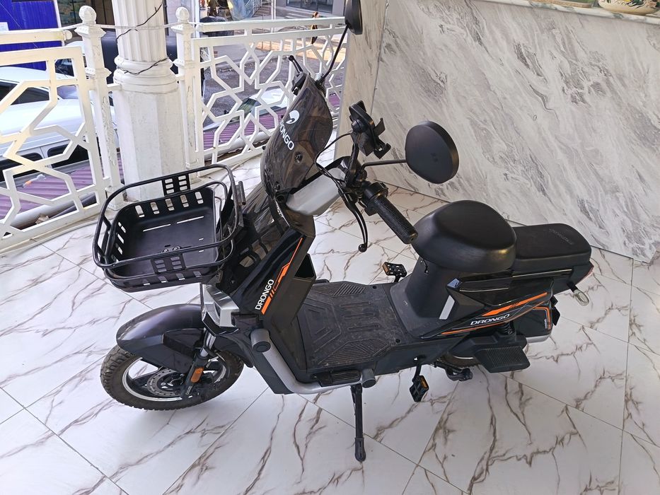 Скутер сотилади ками 40 км юради