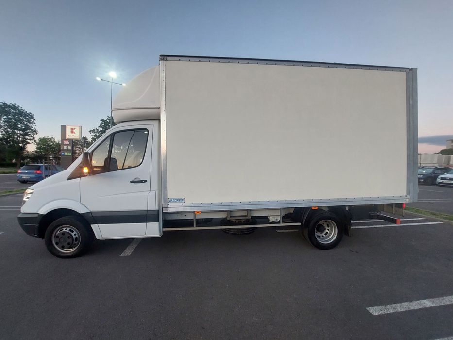 Mercedes Sprinter // Cub Lift // Recent adusa //