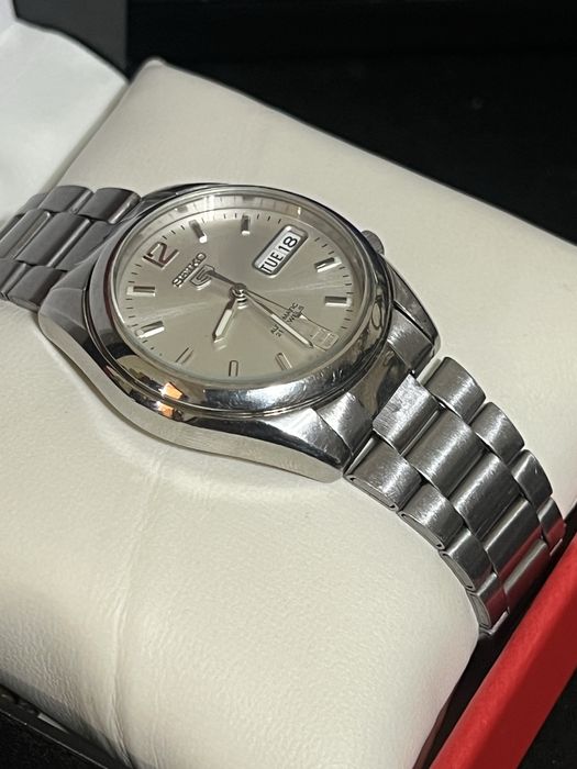 Seiko 5 , 21 Jewels automatic