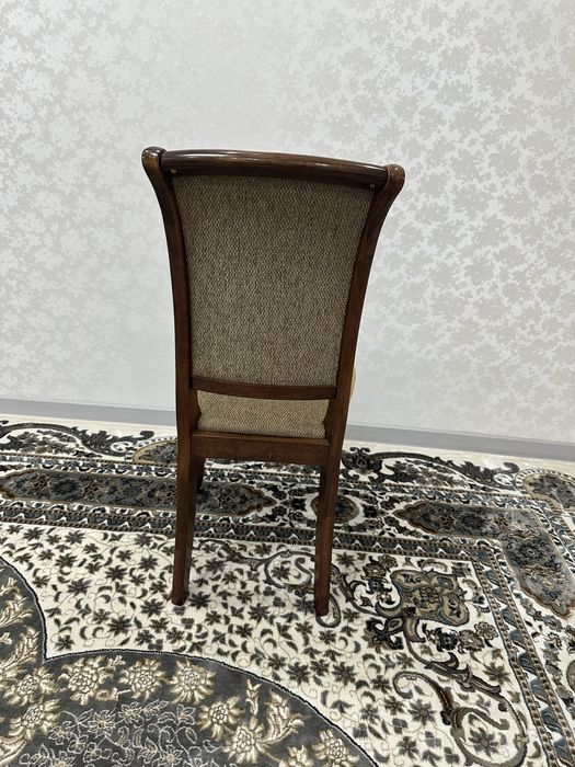 Продам стулья деревянные