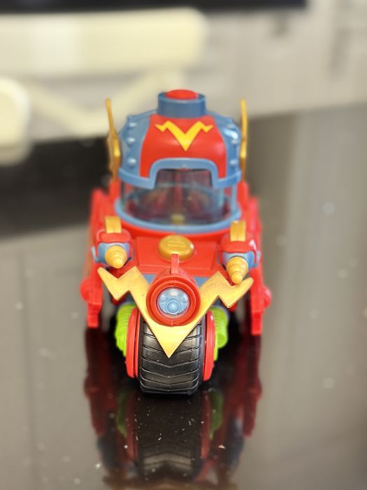 Superbot Fury Storm + Kazoom Kid & vehiculul Speed Fury
