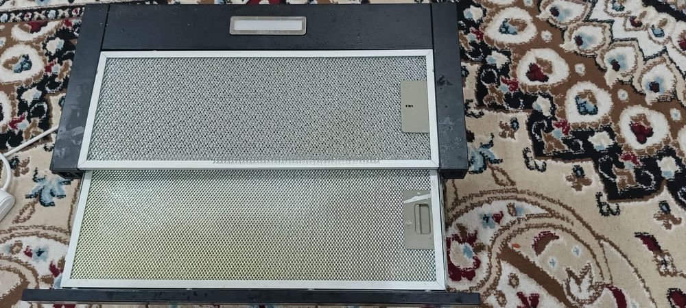 Срочно продам кровать, вытяжка