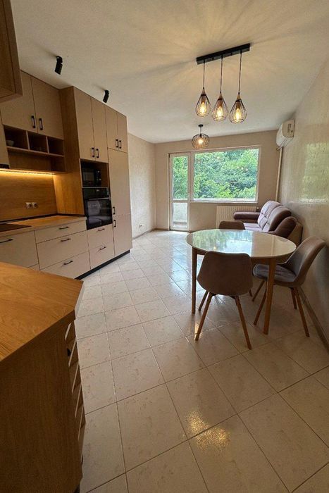 Продава се Четиристаен апартамент в София, Слатина - 84 кв.м за 1573 €/кв.м - Снимка #1