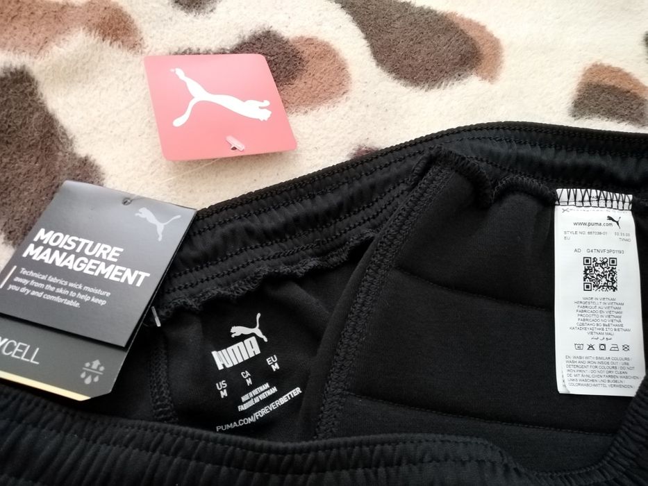 1бр черен, къс панталон PUMA DRYCELL 40лв.