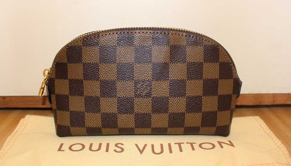 Trusa cosmetica Louis Vuitton