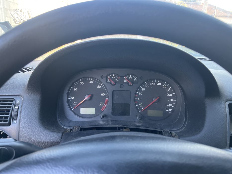 Голф 4 на части