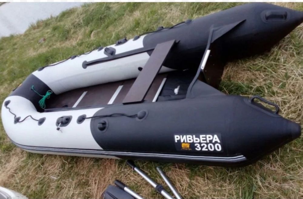 Продам лодку Ривьера