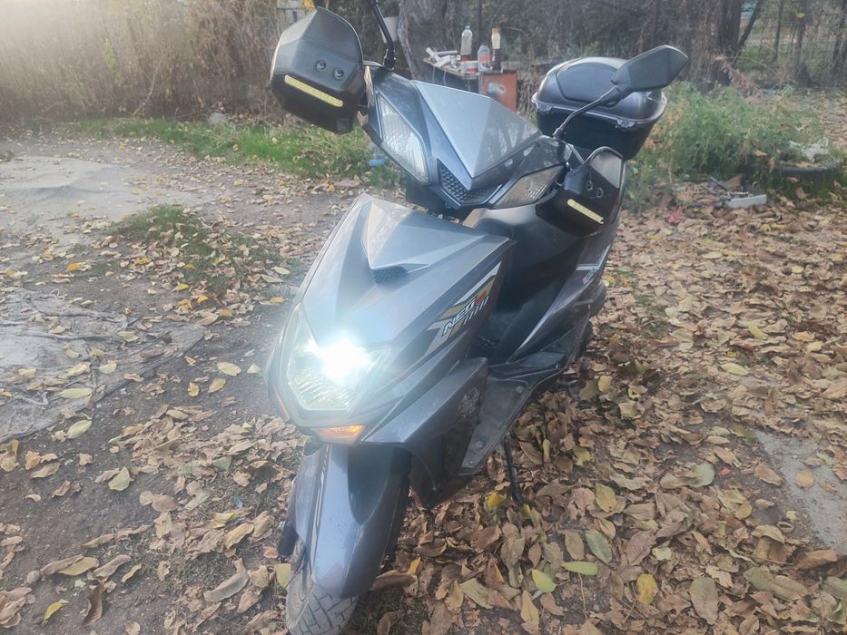 продам скутер м8