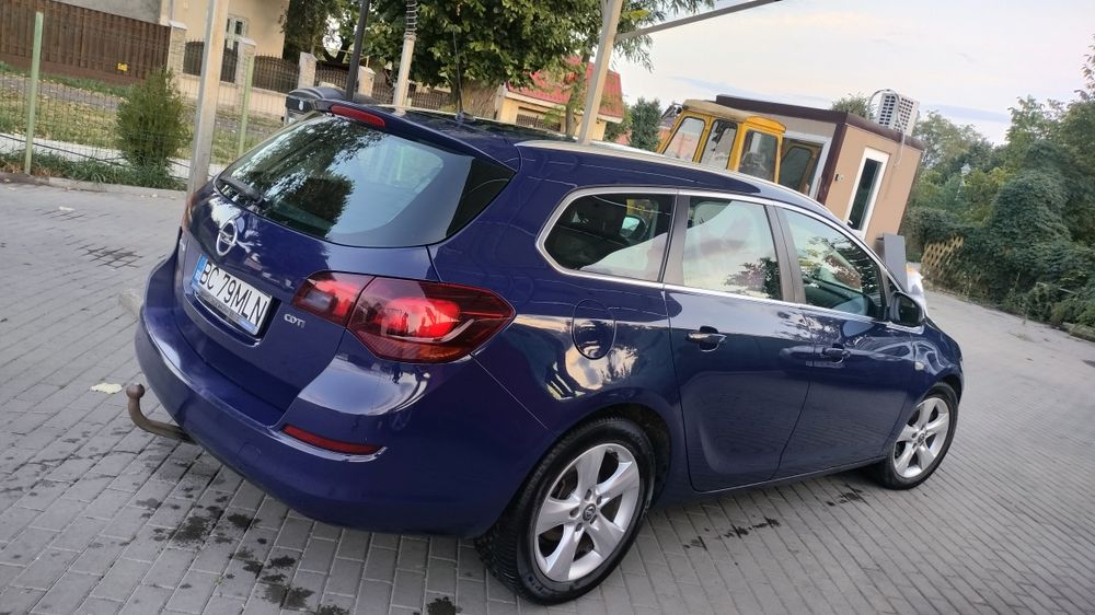 Opel Astra J tourer