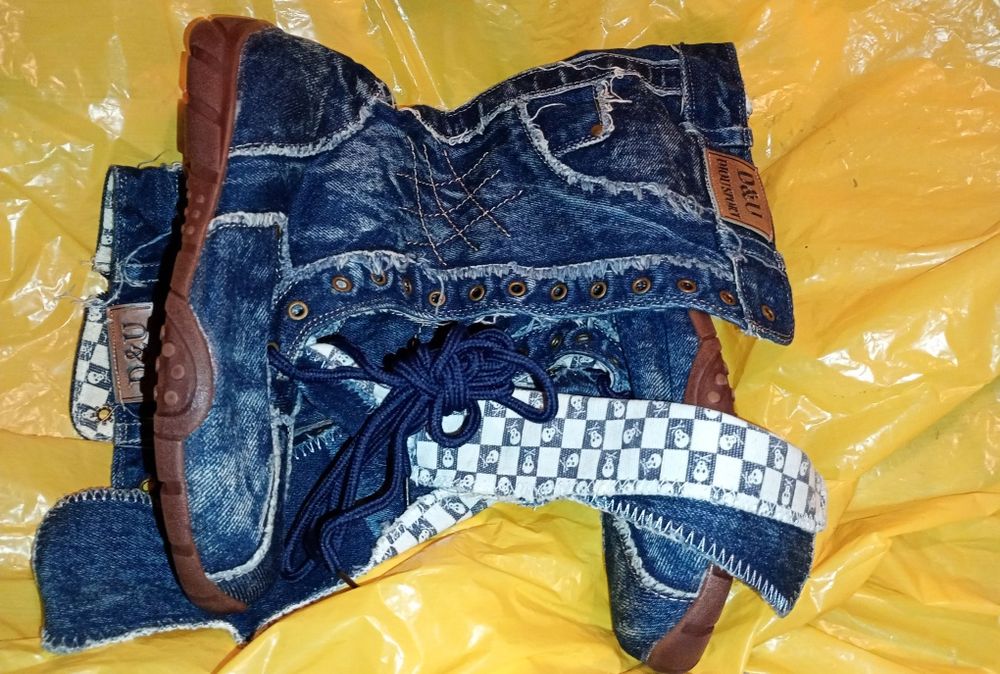 ghete lungi cu fermoar si siret, noi, nepurtate, D&U, model captuseala skull