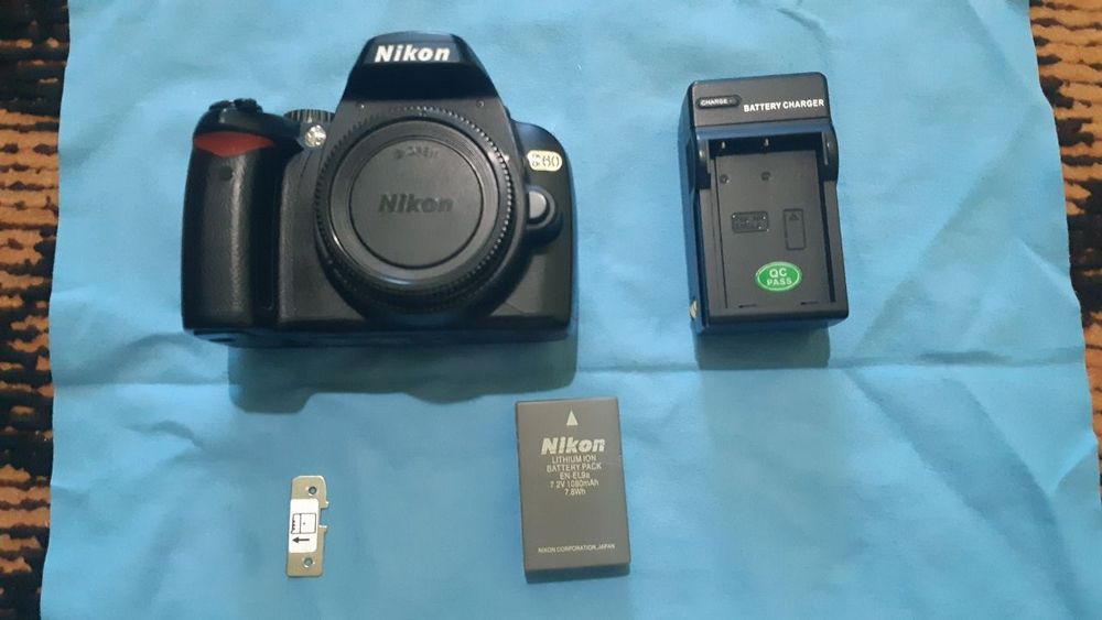 фотоаппарат NIKON D60