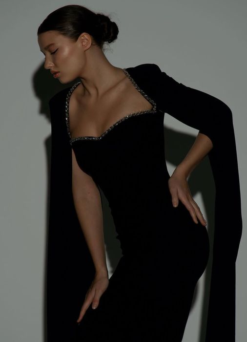 Роскошное вечернее платье в стиле Malli