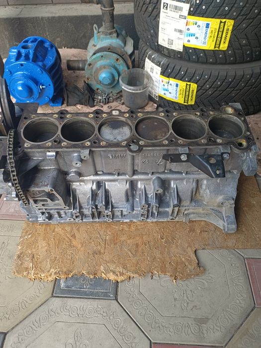 Продам блок БМВ м52