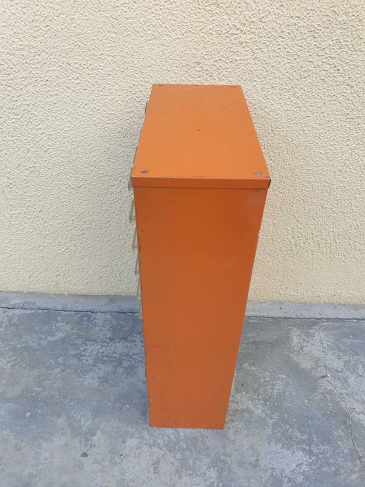 Dulap organizator metalic pentru piese mici, diverse