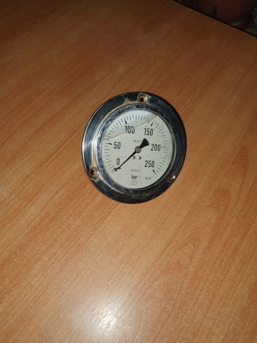 Manometru 250 bari 1/2