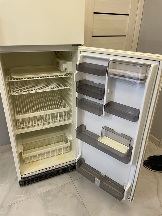 Продается холодильник