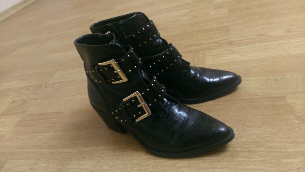 ghete dama stradivarius marime 37
