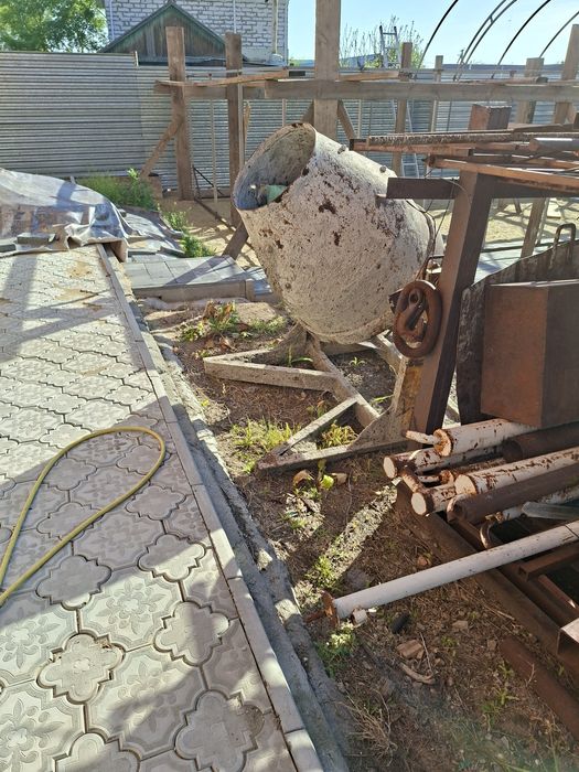 Бетономешалка  0.3куб