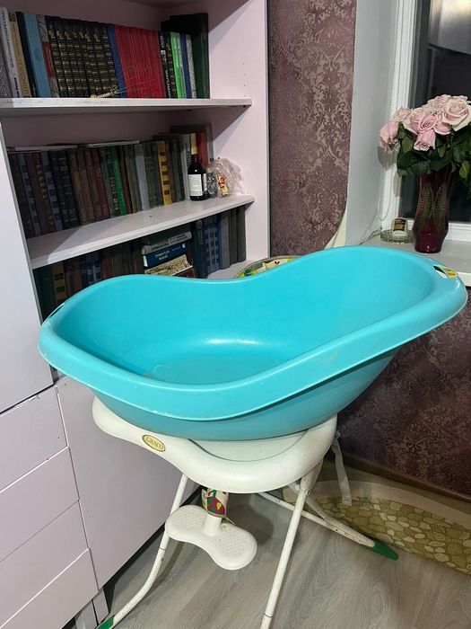 Продам ванночку детскую