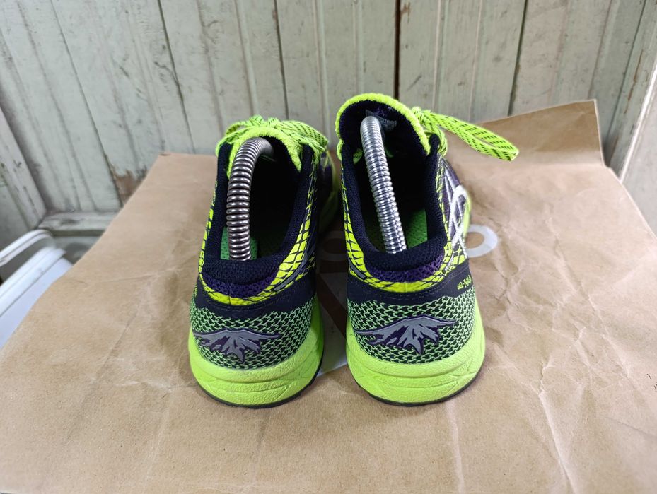 ''Asics Gel-FujiLyte''оригинални маратонки 40 номер