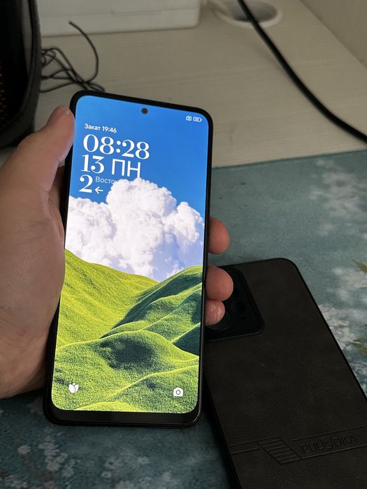 Redmi Note 12 256GB ,Идеальный экран (Чехол Puleoka в подарок)